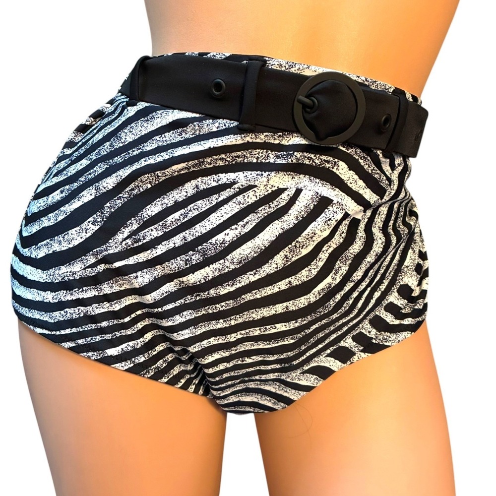 Raisins Curve Mombasa Elemental Belted Bikini Bottom 18W Black Stripe NWT